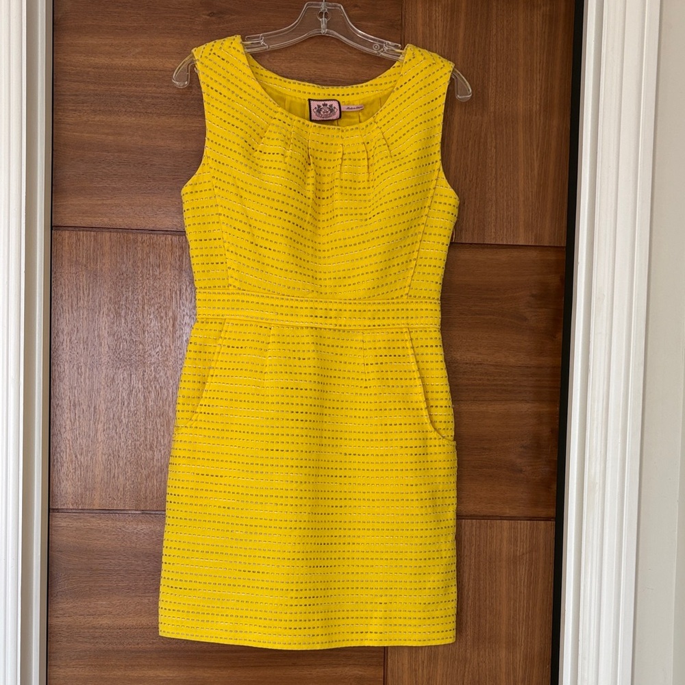Juicy Coture yellow sleeveless spring summer dress with pockets side zip size 6
